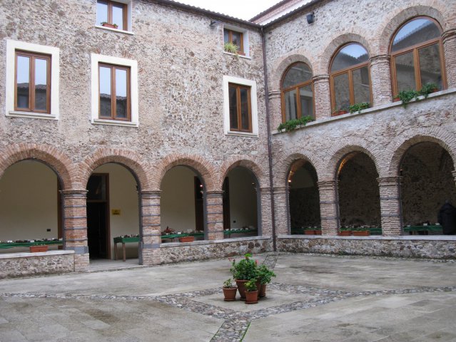 palazzi acri